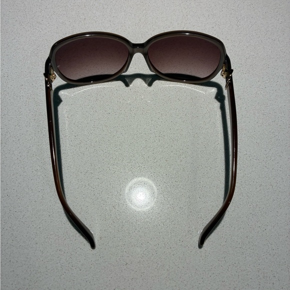 Ferragamo Women's Sunglasses - Picture 10 of 10